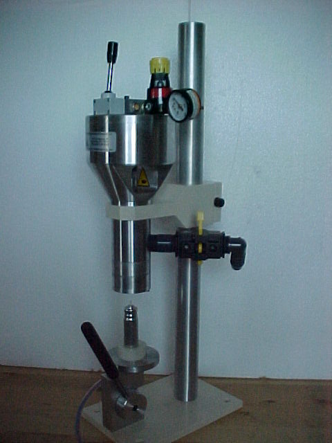 Pneumatic  Bottle Vacuum Crimper